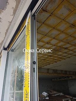 Подемно сдвижные конструкции из профиля Алюмил Греция. фурнитура GU. Стеклопакет с 8 мм и 6 мм стеклами закаленнымм энергосберегающие. ул. Магараченская..  �7